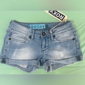 ROXY LOW RISE VINTAGE LIGHT BLUE JEANS SHORTS NWT SIZE 0 JUNIORS